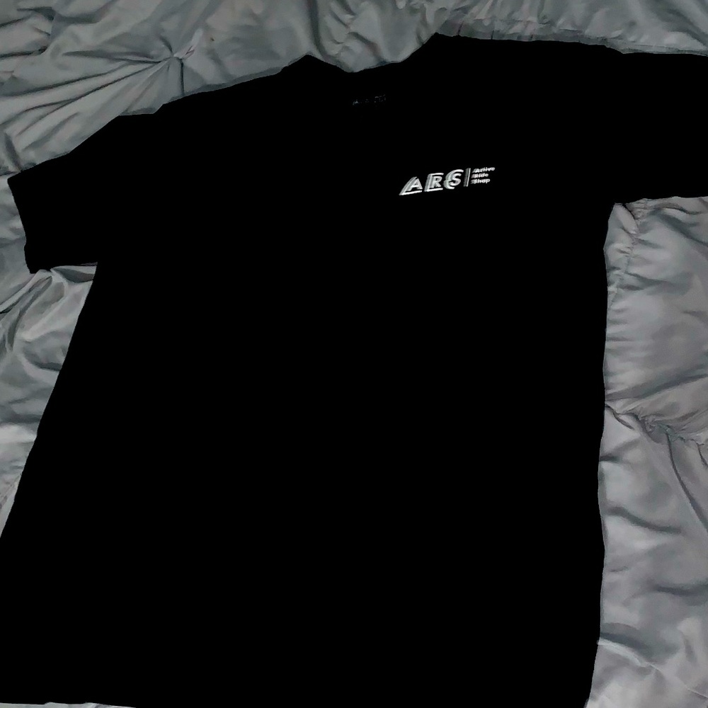• Active Ride Shop T-Shirt • - Picture 2 of 5